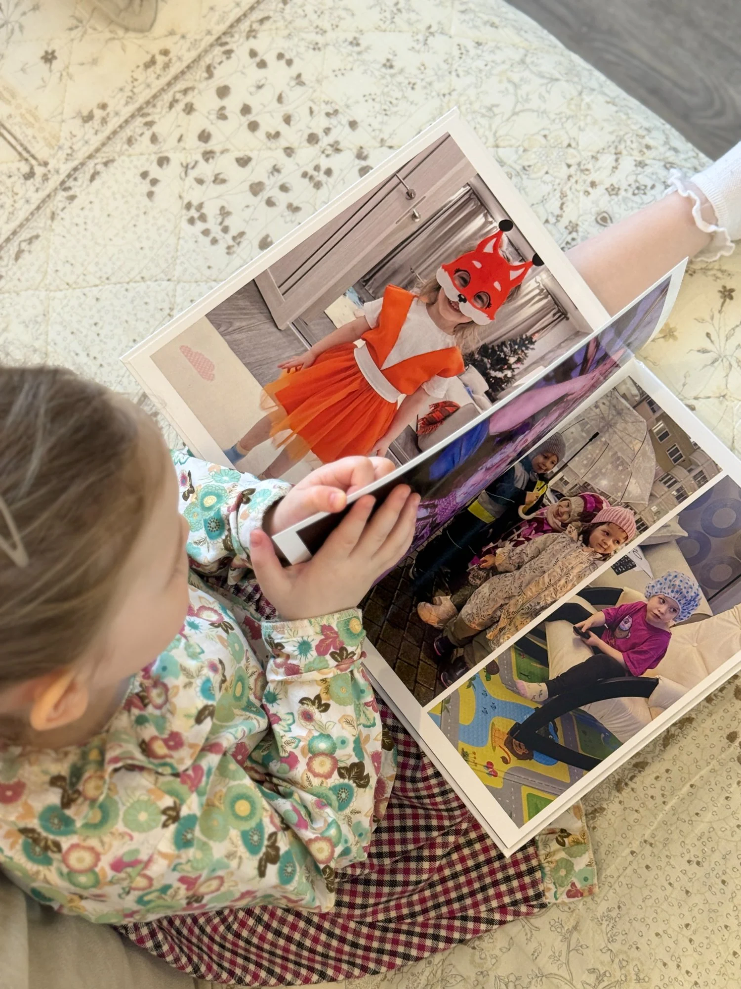 Детская фотокнига детский сад — девочка в костюме лисички